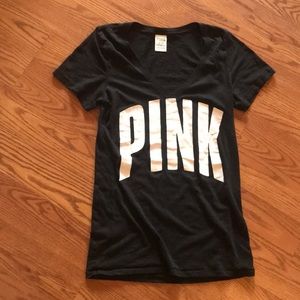 🍩VICTORIA SECRET PINK VS V NECK SHIRT TEE M B